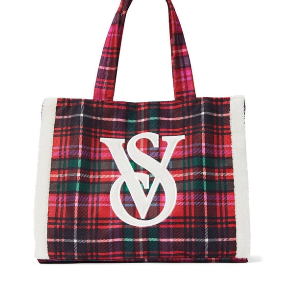🔥SALE🔥 NWT Victoria’s Secret Flannel Tote. - Picture 1 of 5